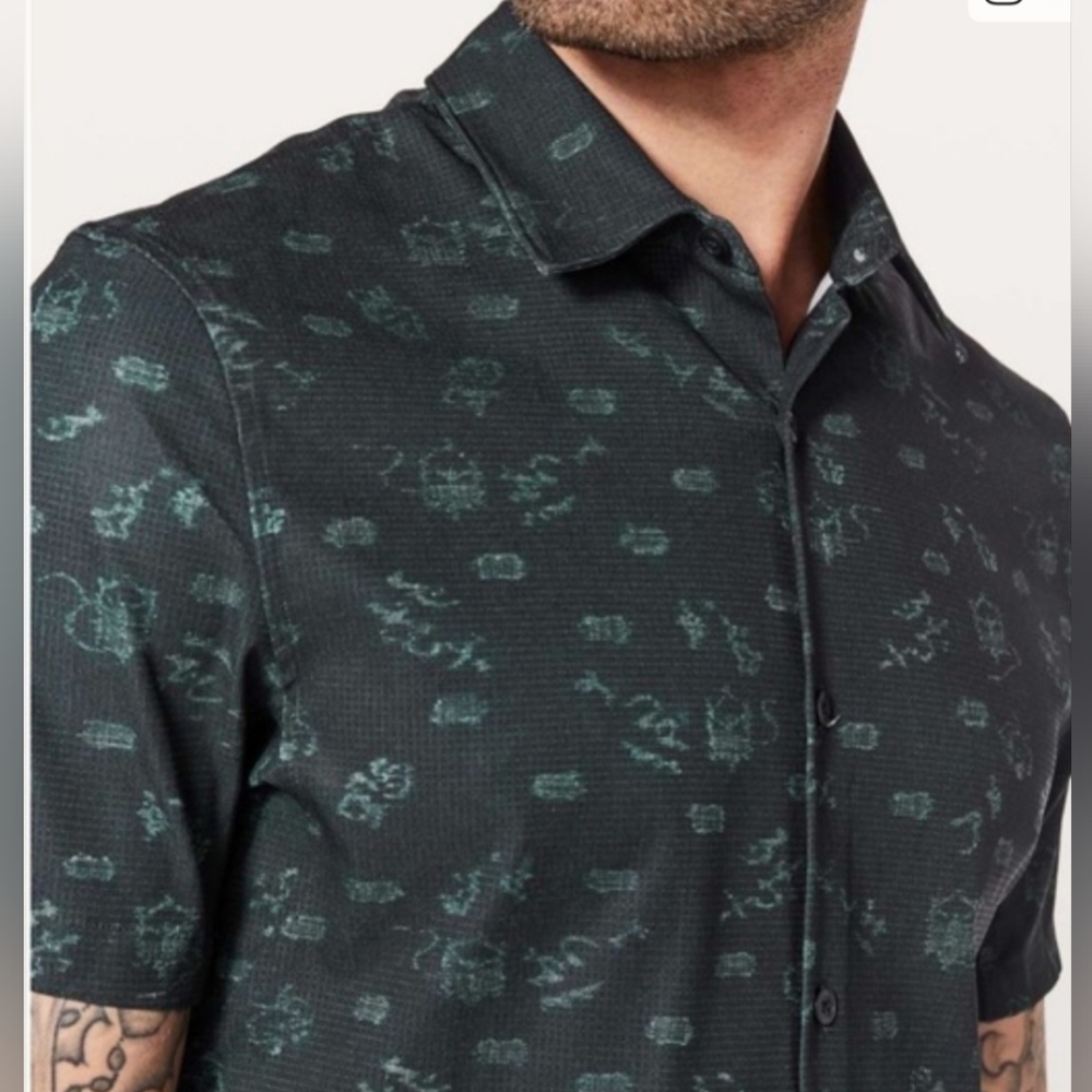 Lululemon Men Shirt 2XL Camo Airing Easy Short Sleeve Black - Picture 3 of 9